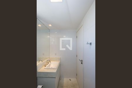 Apartamento à venda com 100m², 2 quartos e 2 vagasBanheiro da Suíte 1