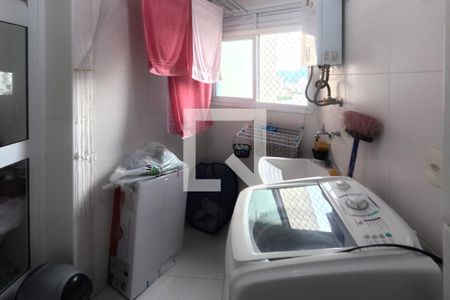 Apartamento para alugar com 80m², 3 quartos e 1 vagaÁrea de Serviço