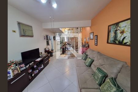Sala de casa à venda com 3 quartos, 350m² em Piedade, Rio de Janeiro