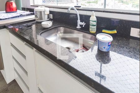 Apartamento à venda com 140m², 3 quartos e 2 vagasCozinha 