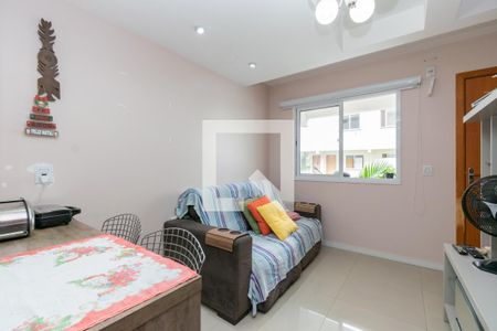 Sala  de casa de condomínio à venda com 3 quartos, 57m² em Hípica, Porto Alegre