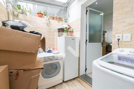 Casa de condomínio à venda com 57m², 3 quartos e 1 vagaÁrea de serviço