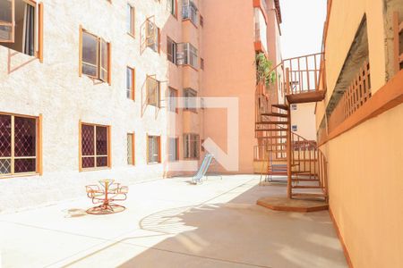 Apartamento para alugar com 75m², 2 quartos e 1 vagaÁrea comum - Playground