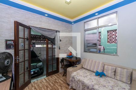 Sala de casa à venda com 1 quarto, 90m² em Penha, Rio de Janeiro