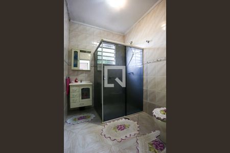 Casa à venda com 280m², 3 quartos e 2 vagasBanheiro