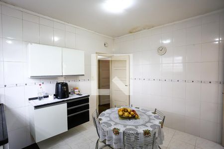Casa à venda com 280m², 3 quartos e 2 vagasCozinha