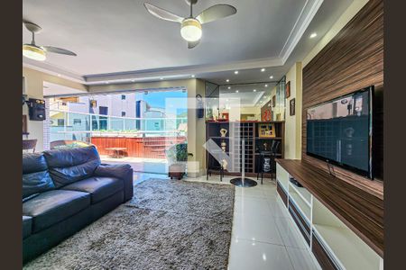 Sala de apartamento para alugar com 4 quartos, 270m² em Jardim Tejereba, Guarujá