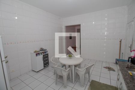 Casa à venda com 293m², 3 quartos e 4 vagasCozinha Inferior