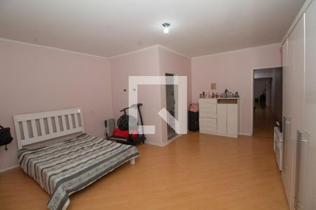 Casa à venda com 293m², 3 quartos e 4 vagasSuíte