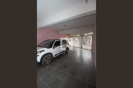Casa à venda com 293m², 3 quartos e 4 vagasAmpla Garagem