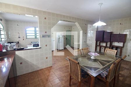 Casa para alugar com 600m², 6 quartos e 5 vagas Casa para alugar com 600m², 6 quartos e 5 vagasCozinha