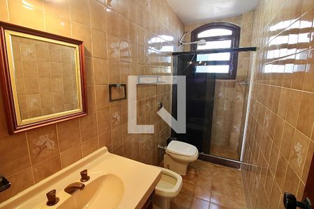 Casa para alugar com 600m², 6 quartos e 5 vagas Casa para alugar com 600m², 6 quartos e 5 vagasBanheiro da Suíte 2