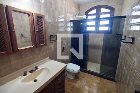 Casa para alugar com 600m², 6 quartos e 5 vagas Casa para alugar com 600m², 6 quartos e 5 vagasBanheiro Social 1