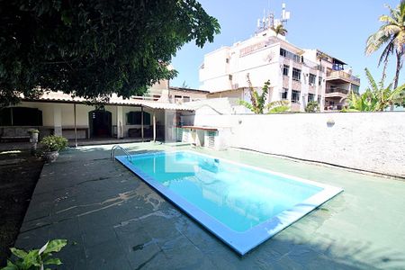 Casa para alugar com 600m², 6 quartos e 5 vagas Casa para alugar com 600m², 6 quartos e 5 vagasPiscina