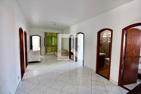 Casa para alugar com 600m², 6 quartos e 5 vagas Casa para alugar com 600m², 6 quartos e 5 vagasHall Social