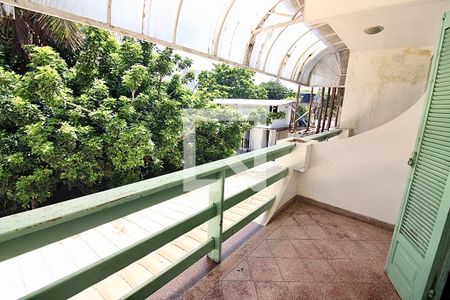 Casa para alugar com 600m², 6 quartos e 5 vagas Casa para alugar com 600m², 6 quartos e 5 vagasVaranda da Quarto 2