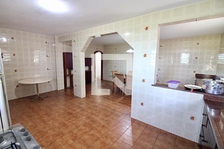 Casa para alugar com 600m², 6 quartos e 5 vagas Casa para alugar com 600m², 6 quartos e 5 vagasCozinha