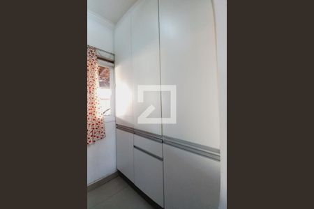 Casa de condomínio à venda com 185m², 3 quartos e 2 vagasÁrea de Serviço