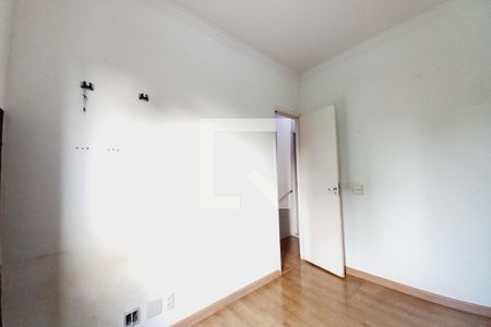 Casa de condomínio à venda com 185m², 3 quartos e 2 vagasQuarto 2 