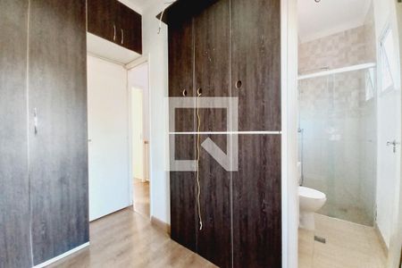 Casa de condomínio à venda com 185m², 3 quartos e 2 vagasQuarto 3 - Suíte