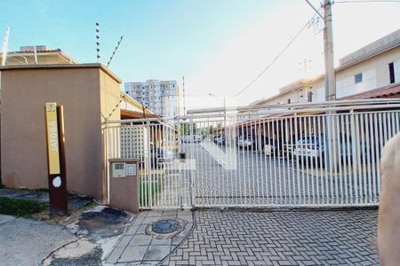 Casa de condomínio à venda com 185m², 3 quartos e 2 vagasFachada e Portaria