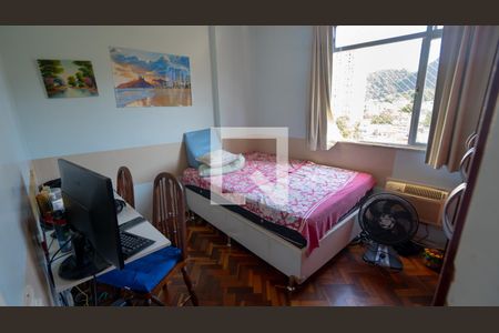 Quarto 1 de apartamento para alugar com 2 quartos, 75m² em Laranjeiras, Rio de Janeiro