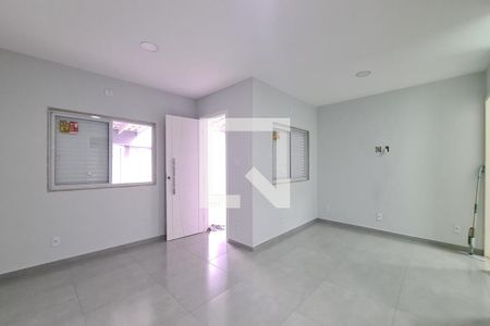 Casa para alugar com 132m², 3 quartos e 1 vaga Casa para alugar com 132m², 3 quartos e 1 vagaSala