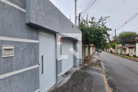 Fachada de casa para alugar com 3 quartos, 132m² em Del Castilho, Rio de Janeiro