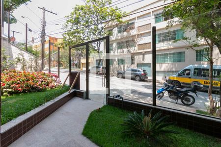 Apartamento à venda com 102m², 2 quartos e 2 vagasFachada