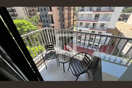 Sacada de kitnet/studio à venda com 1 quarto, 25m² em Pinheiros, São Paulo