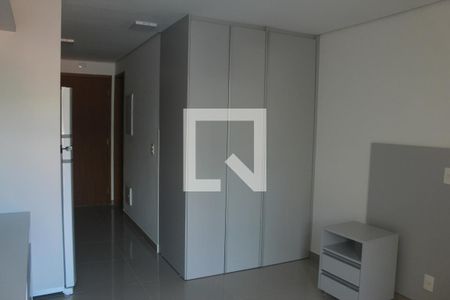Quarto/Cozinha de kitnet/studio para alugar com 1 quarto, 26m² em Jardim Anhanguera, São Paulo
