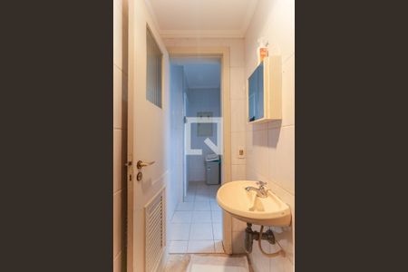 Apartamento à venda com 178m², 3 quartos e 2 vagasBanheiro de serviço