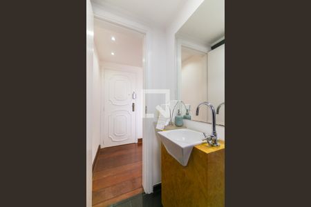 Apartamento à venda com 178m², 3 quartos e 2 vagasLavabo