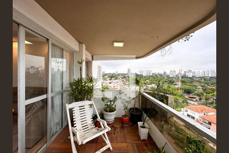 Sacada de apartamento à venda com 3 quartos, 131m² em Chácara Santo Antônio (zona Sul), São Paulo