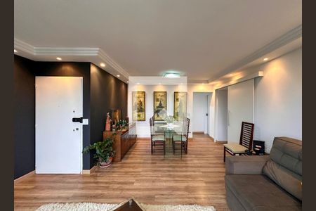 Sala de apartamento à venda com 3 quartos, 131m² em Chácara Santo Antônio (zona Sul), São Paulo