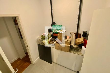 Apartamento à venda com 130m², 2 quartos e 1 vaga Apartamento à venda com 130m², 2 quartos e 1 vagaQuarto de Serviço
