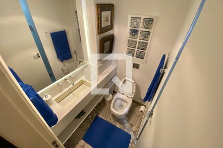 Apartamento à venda com 130m², 2 quartos e 1 vaga Apartamento à venda com 130m², 2 quartos e 1 vagaBanheiro Social