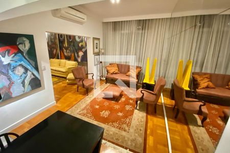 Sala de apartamento à venda com 2 quartos, 130m² em Copacabana, Rio de Janeiro