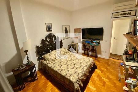 Quarto 1 de apartamento à venda com 2 quartos, 130m² em Copacabana, Rio de Janeiro