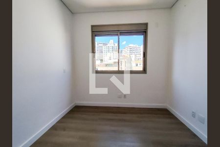 Apartamento à venda com 253m², 4 quartos e 4 vagasQuarto 2