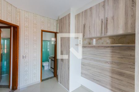 Apartamento à venda com 109m², 2 quartos e 2 vagas Apartamento à venda com 109m², 2 quartos e 2 vagasSuíte