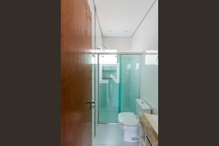 Apartamento à venda com 109m², 2 quartos e 2 vagas Apartamento à venda com 109m², 2 quartos e 2 vagasBanheiro da Suíte