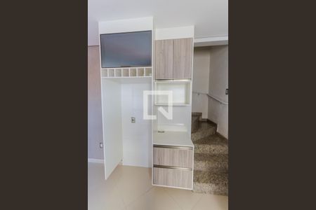 Apartamento à venda com 109m², 2 quartos e 2 vagas Apartamento à venda com 109m², 2 quartos e 2 vagasArmário