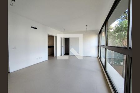 Apartamento à venda com 247m², 4 quartos e 4 vagasSala