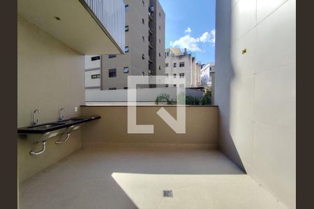 Apartamento à venda com 247m², 4 quartos e 4 vagasVaranda