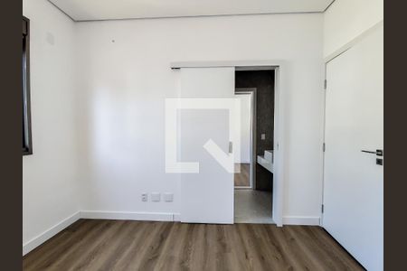 Apartamento à venda com 148m², 4 quartos e 4 vagasQuarto 02