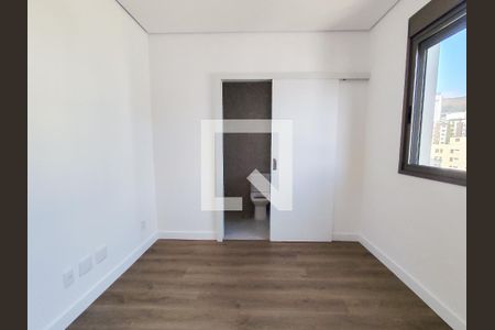 Apartamento à venda com 148m², 4 quartos e 4 vagasQuarto 01