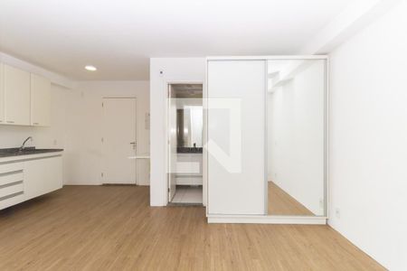 Cozinha de kitnet/studio para alugar com 1 quarto, 32m² em Ipiranga, São Paulo