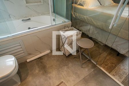 Apartamento à venda com 49m², 1 quarto e 1 vaga Apartamento à venda com 49m², 1 quarto e 1 vagaBanheiro da Suíte