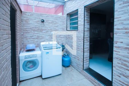 Casa à venda com 80m², 2 quartos e sem vagaÁrea de Serviço